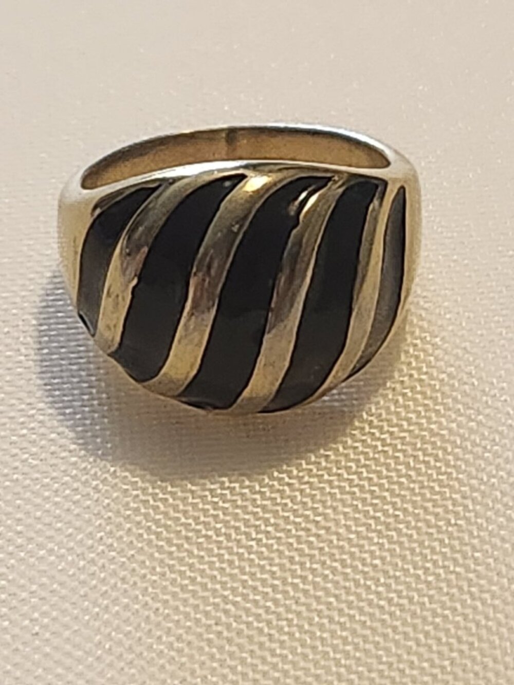 18k Gold Plate Ring Size 7.5 Black Swirl Chunky